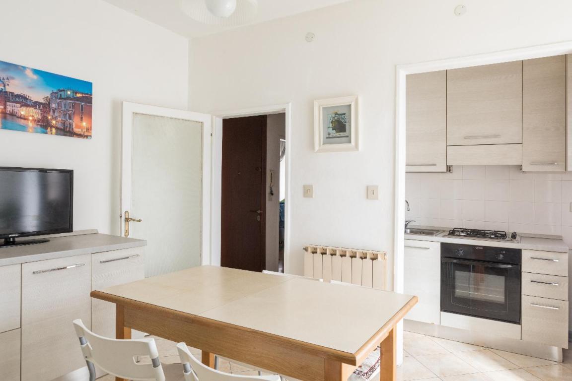 Nice Cozy Apartment In The Mainland Of Venice 메스트레 외부 사진