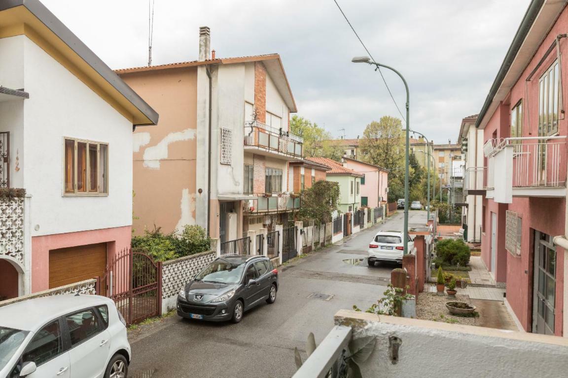 Nice Cozy Apartment In The Mainland Of Venice 메스트레 외부 사진